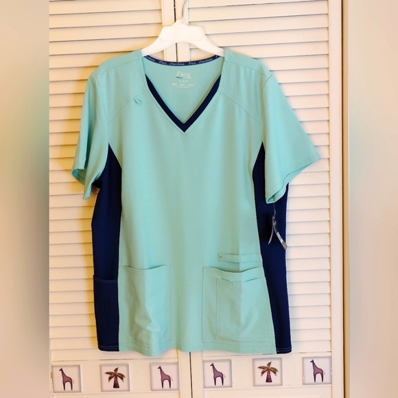 Cherokee Tops - Cherokee iFlex Light Blue Scrub Top